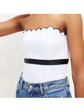 Reformation Evelyn White Strapless Scallop-Edge Linen Top